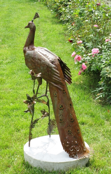 Pfau Garten Skulptur rostig